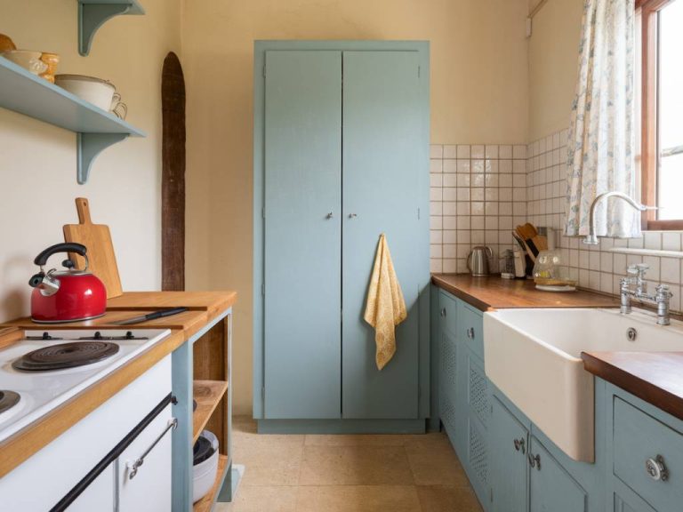 Aménagement de la cuisine pour les seniors : astuces et équipements pratiques