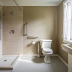 les aides pour adapter votre salle de bain à l'âge : ce qu'il faut savoir
